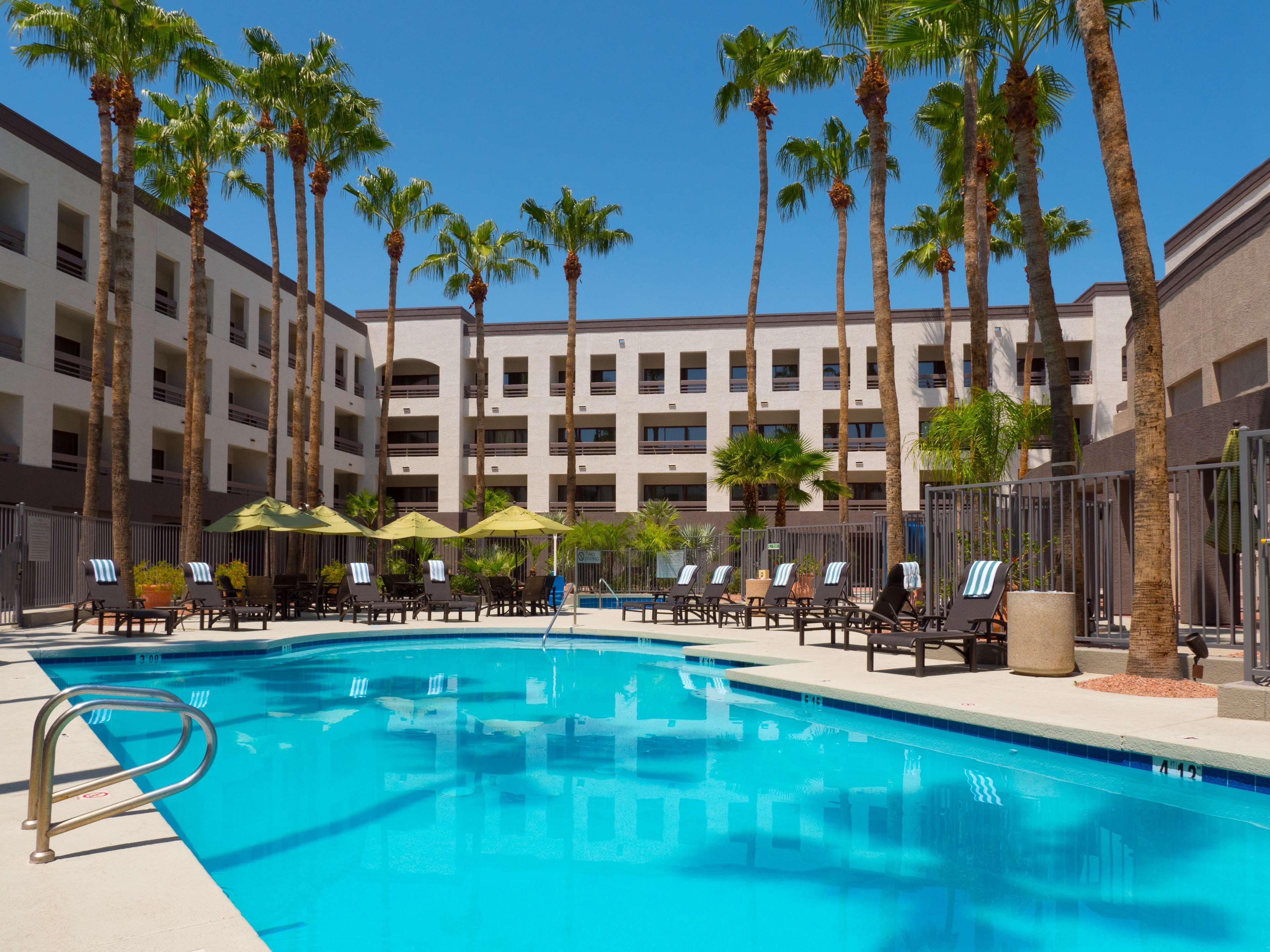 Hilton Phoenix Airport Eksteriør bilde
