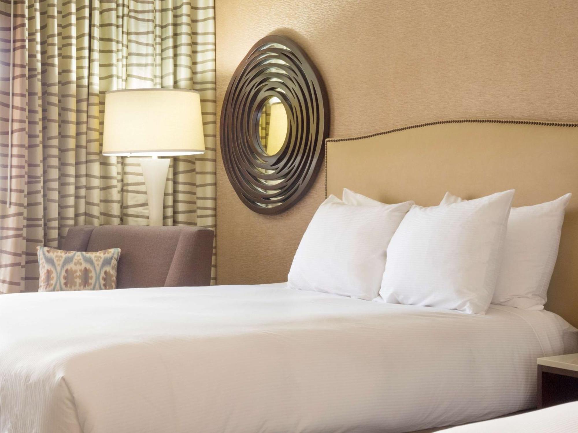 Hilton Phoenix Airport Eksteriør bilde