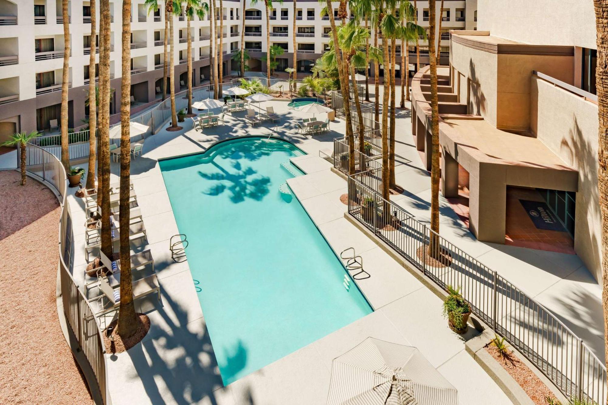 Hilton Phoenix Airport Eksteriør bilde